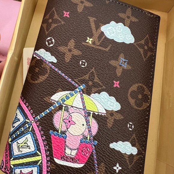 Blush Pink Passport Holder - Picture 7 of 8